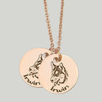 Custom pet portrait necklace featuring engraved dog or cat photo – Personalized pet jewelry gift in silver and gold